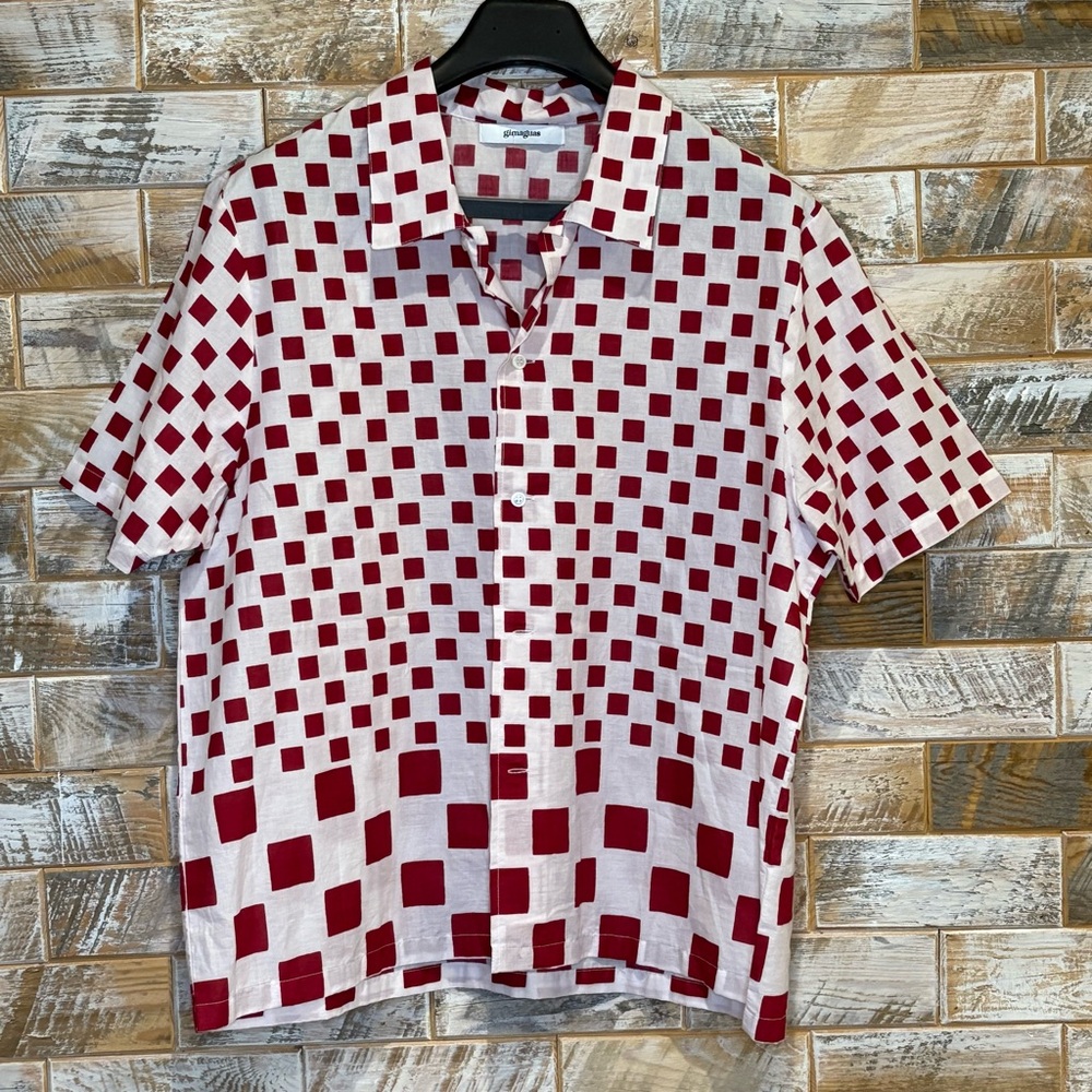 Gimaguas Red and White Geometric Men's Shirt.  Great condition.  Size:XL.